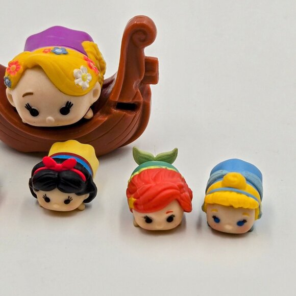 Disney Tsum Tsum Princess Rapunzel Jasmine Ariel Snow White Cinderella PVC Toy - Picture 4 of 7